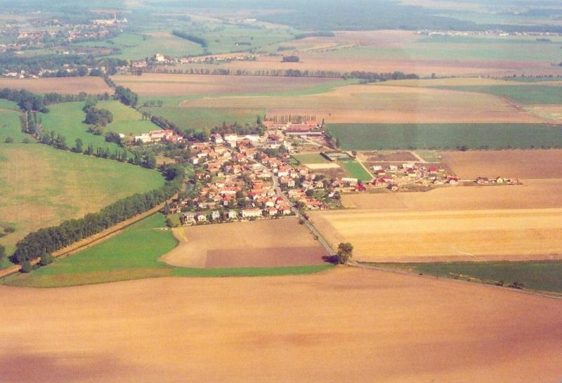 001 Letecké snímky Humburků.jpg